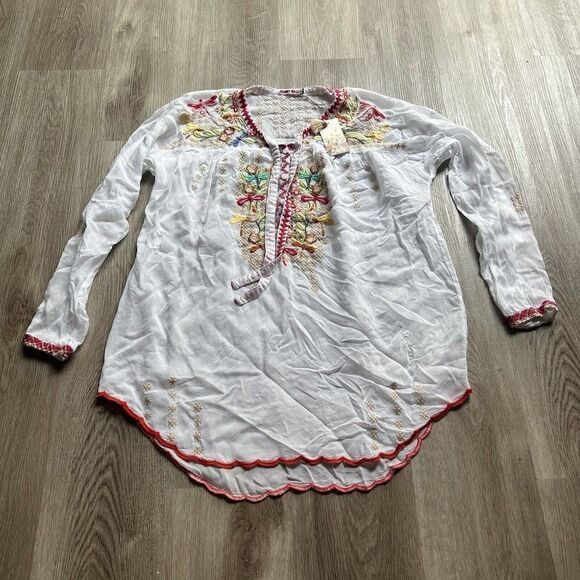 Johnny Was designer White dragonfly embroidered blouse Women’s size small NWT - Picture 1 of 12
